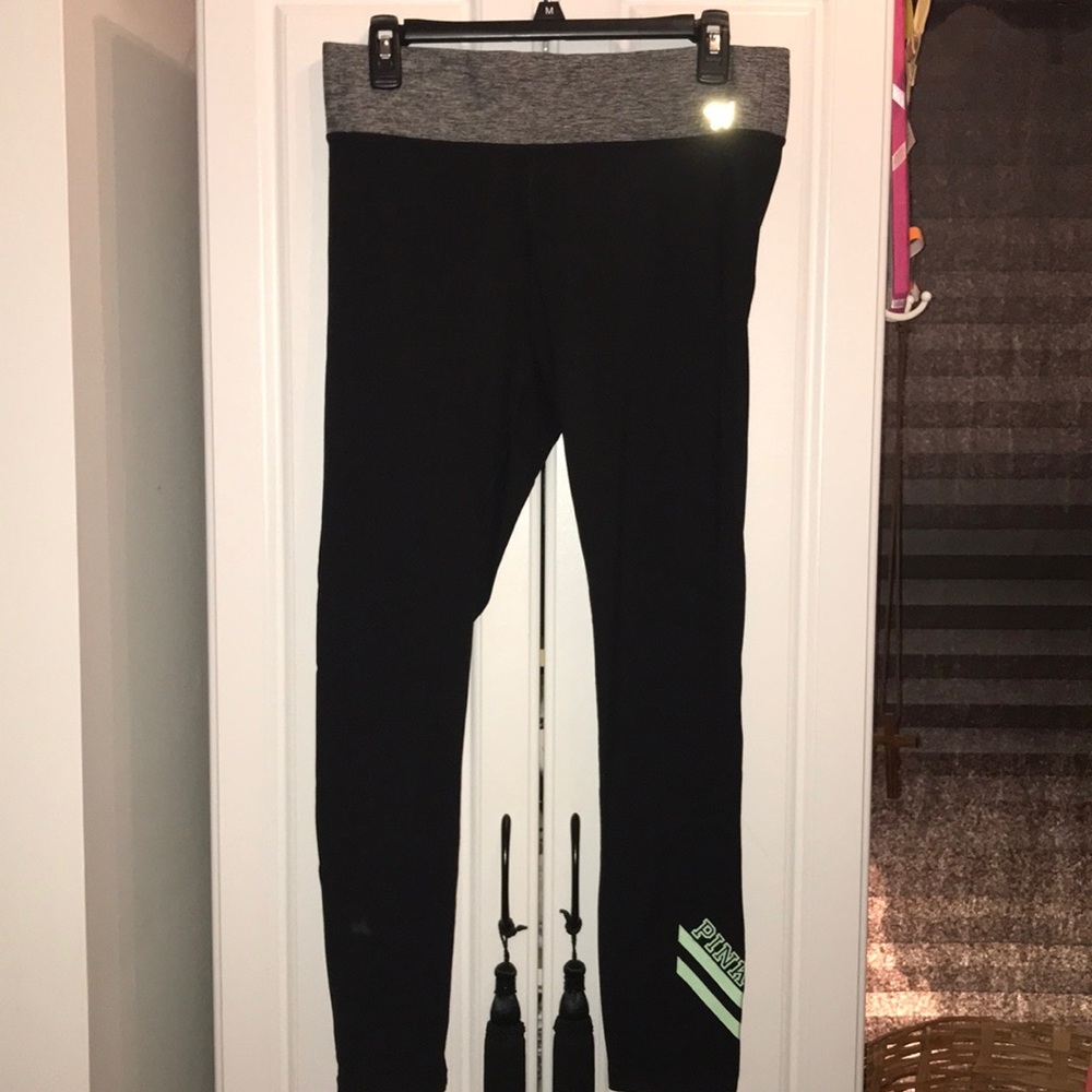 PINK high waisted leggings.